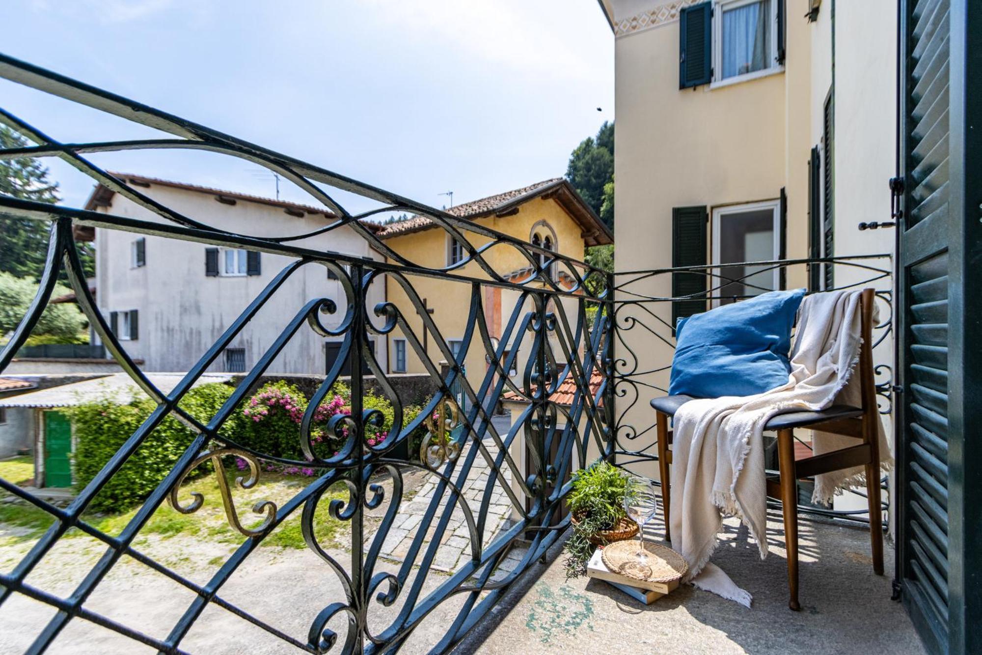 Le Dalie - Appartamento Stresa - Magognino Brisino Luaran gambar