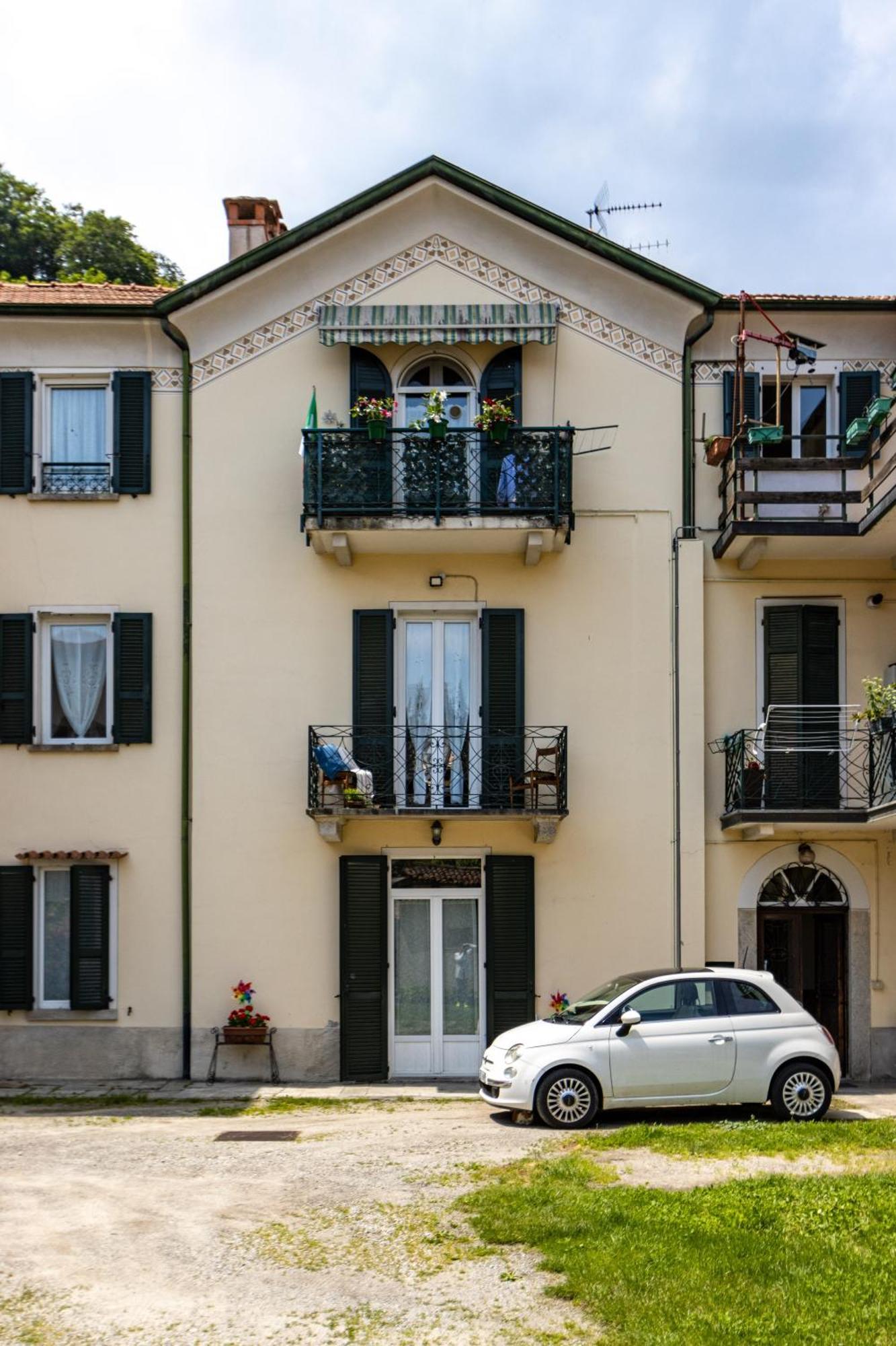 Le Dalie - Appartamento Stresa - Magognino Brisino Luaran gambar