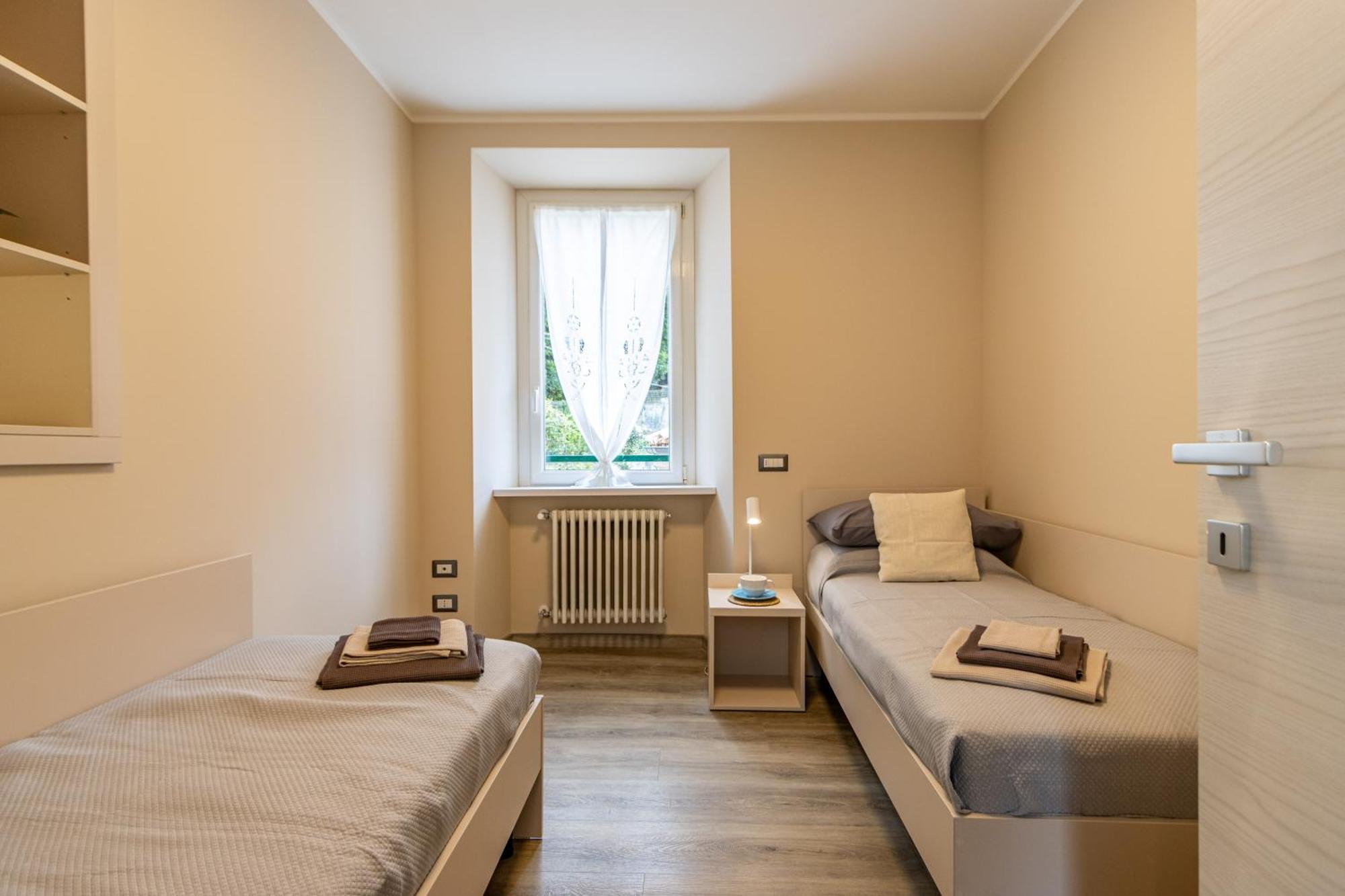 Le Dalie - Appartamento Stresa - Magognino Brisino Luaran gambar