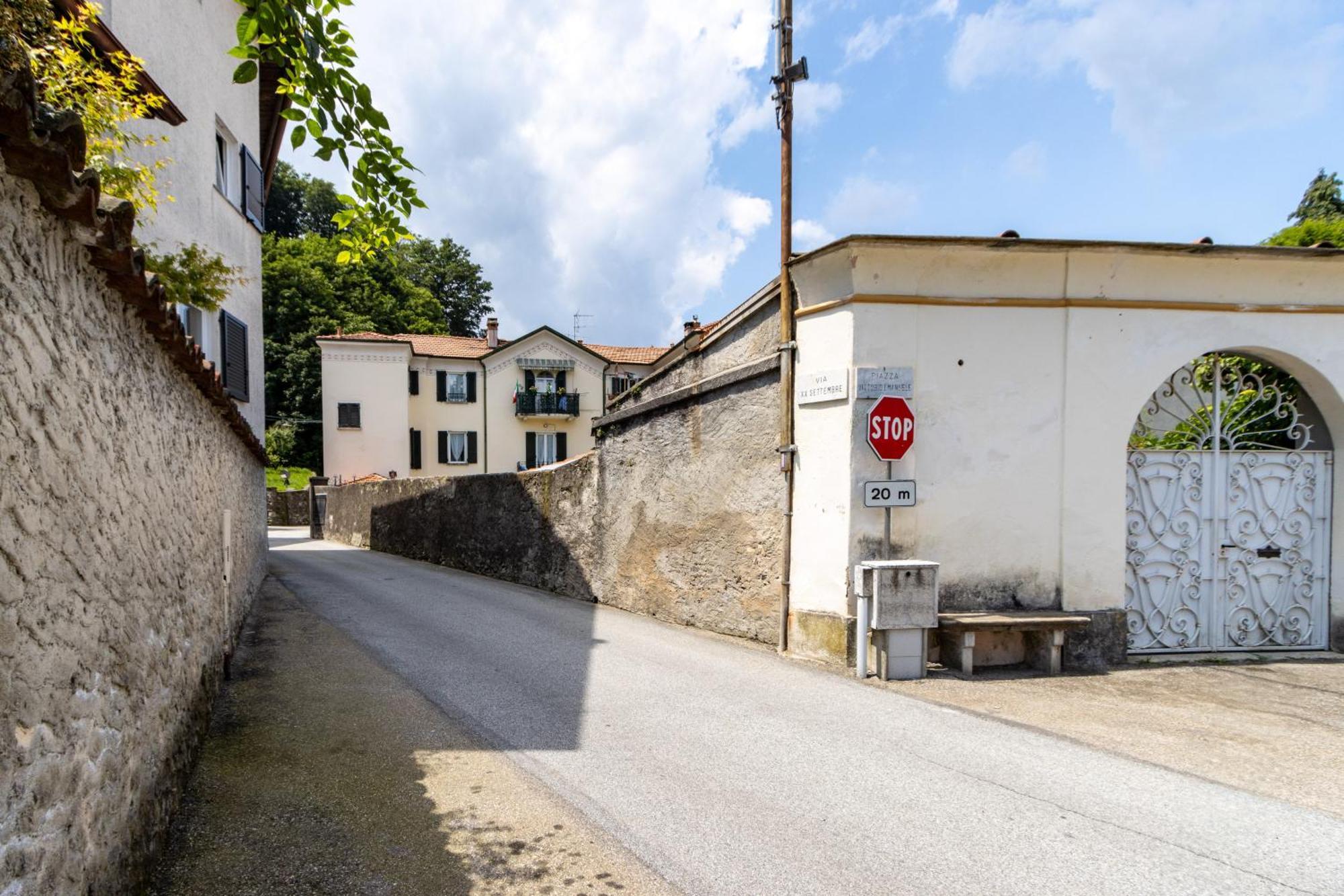 Le Dalie - Appartamento Stresa - Magognino Brisino Luaran gambar