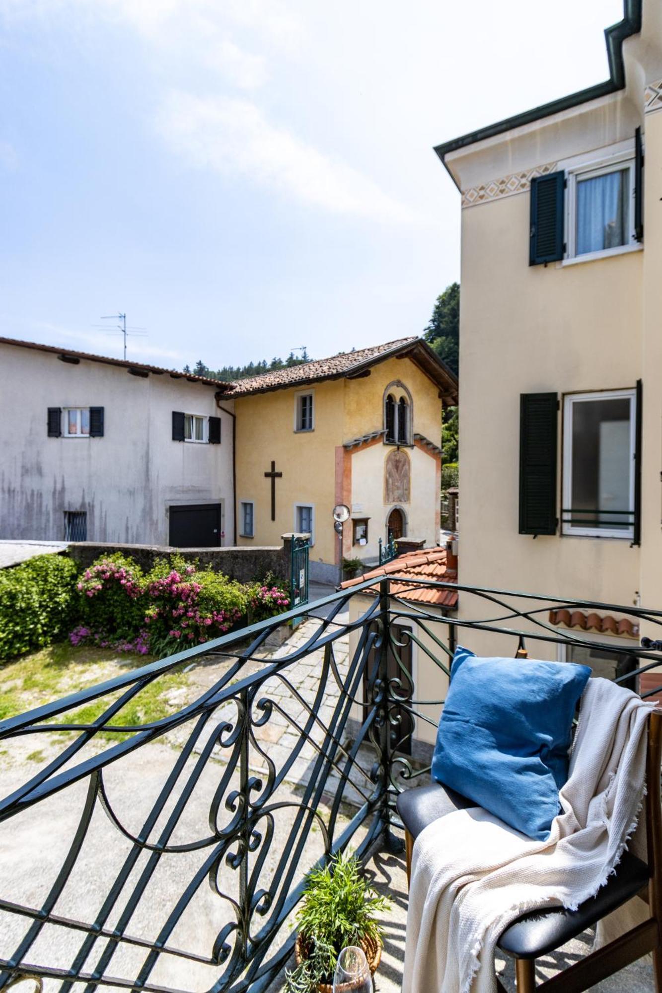Le Dalie - Appartamento Stresa - Magognino Brisino Luaran gambar